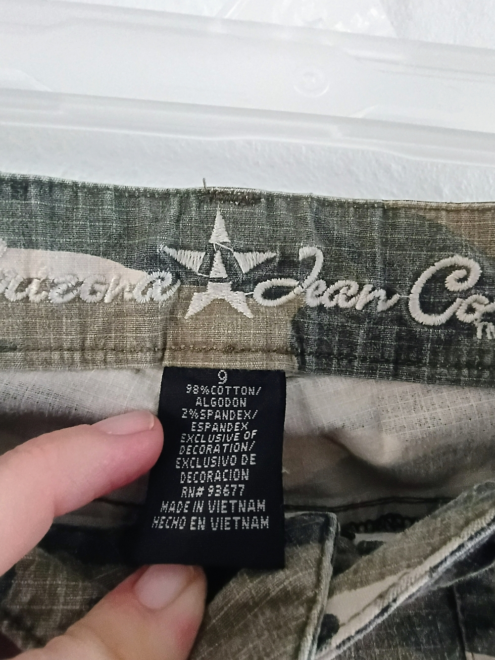 Arizona Jean Co Camo Cargo Pants Women’s Size 9 Green Utility Y2K Style - Picture 4 of 8